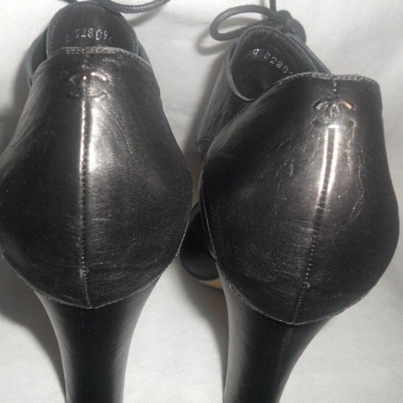 CHANEL Black Leather Cinema Mary Jane Lace Tie Up Pumps Shoes Heels - Picture 8 of 14